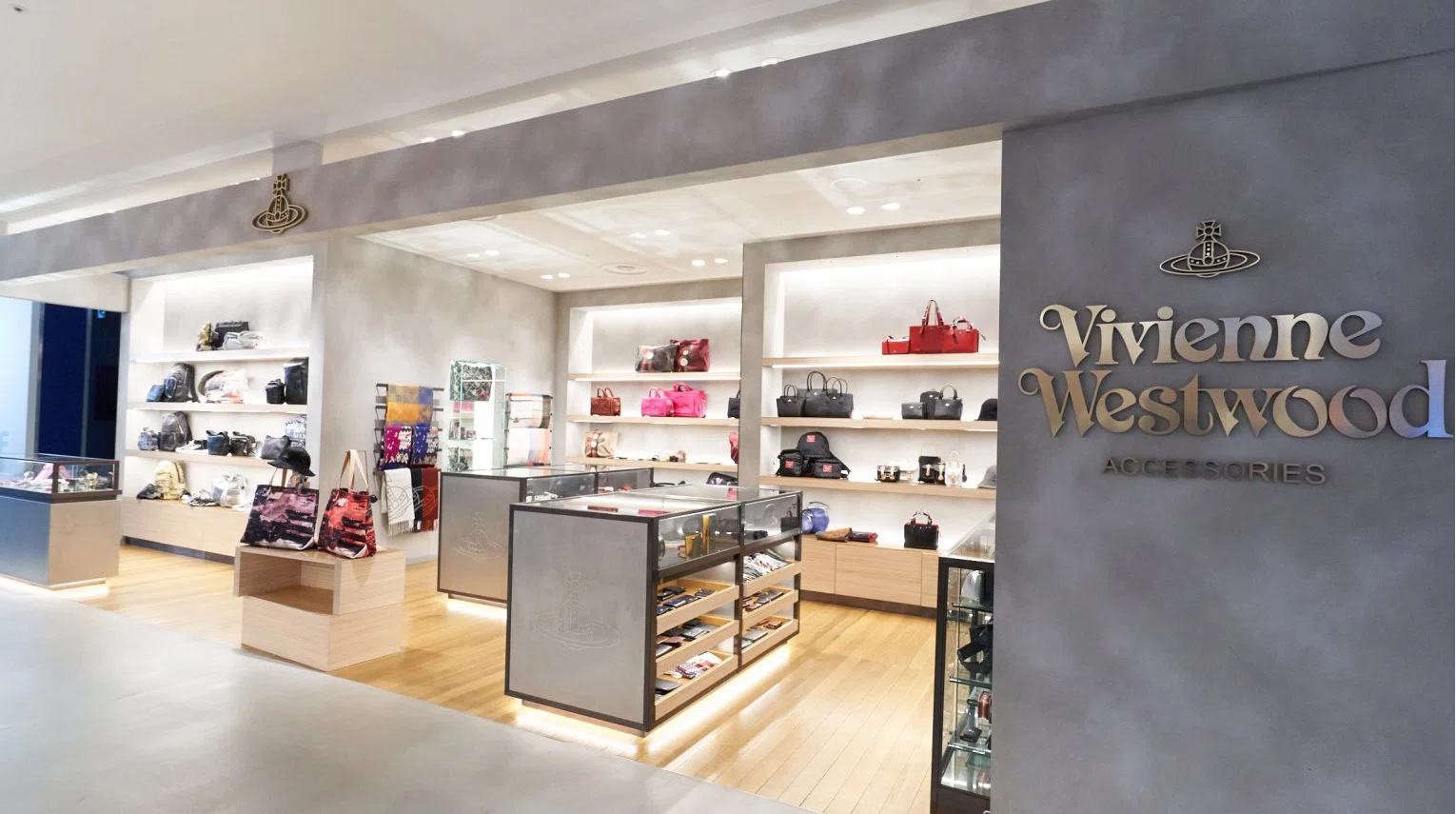 Banner 1 - Vivienne Westwood Italia