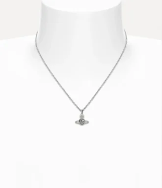 Collana con pendente Crispin
