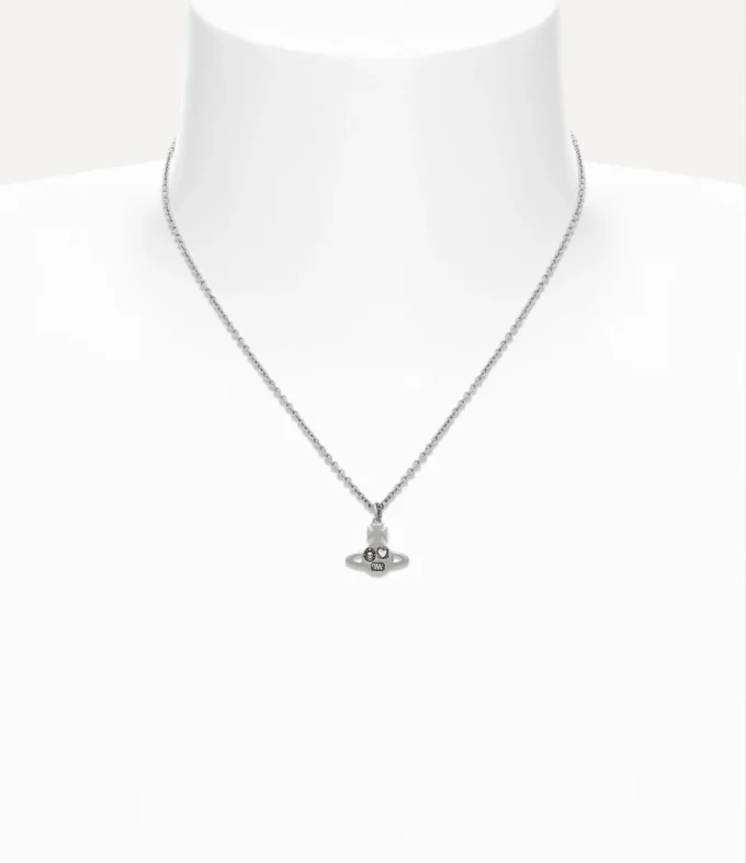 Collana con pendente Crispin