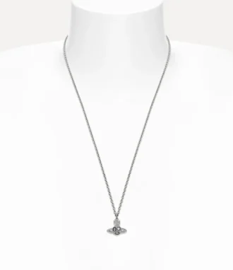 Man. Collana con pendente Crispin