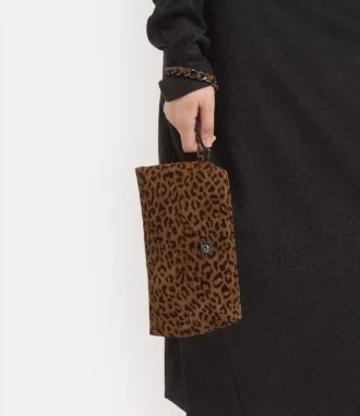 Pochette Sadie con cinturino da polso